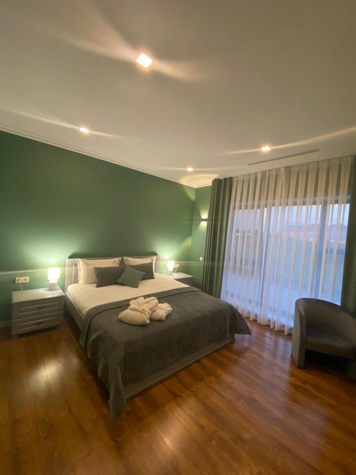 Apartmán Royal Rest Bilokrynychchya Exteriér fotografie